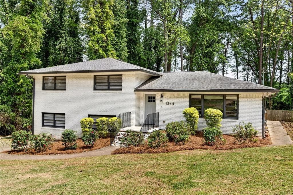 1344 Midlawn Drive