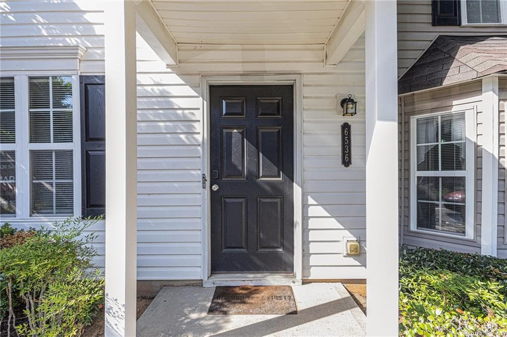 3 bedroom, 3 bathroom, 1,404 sq ft condominium for sale at 6536 Arbor Gate Drive 2, Mableton, GA 30126 — photo 2