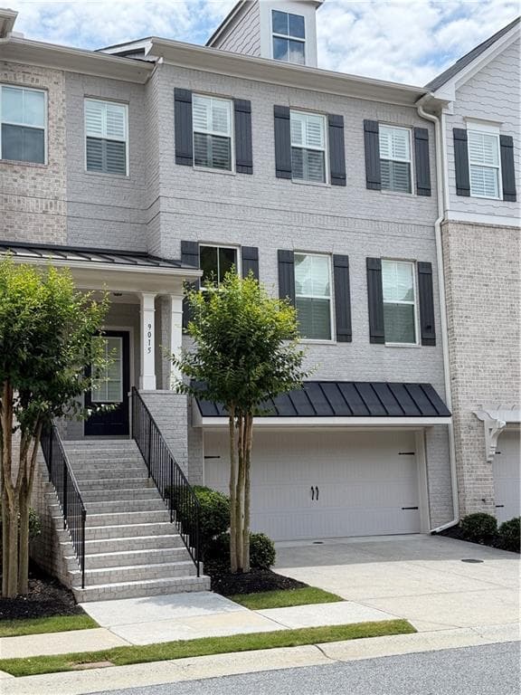 4 bedroom, 4 bathroom, 2,620 sq ft townhouse for sale at 9015 Woodland Trail 8, Alpharetta, GA 30009 — photo 2