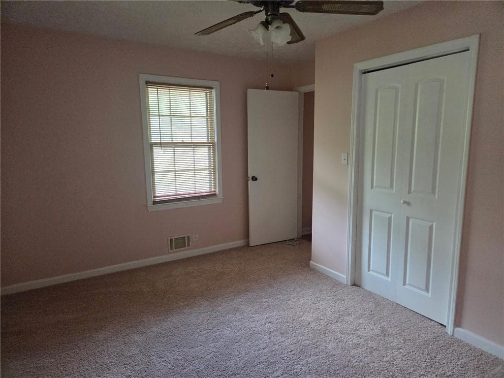 3 bedroom, 2 bathroom, 1,170 sq ft single family residence for sale at 587 Seneca Court, Conyers, GA 30094 — photo 3