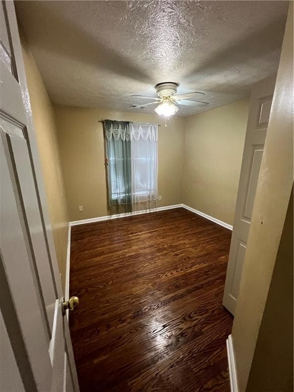 4 bedroom, 3 bathroom, 2,958 sq ft single family residence for sale at 2347 Fawn Hollow Court, Duluth, GA 30096 — photo 9