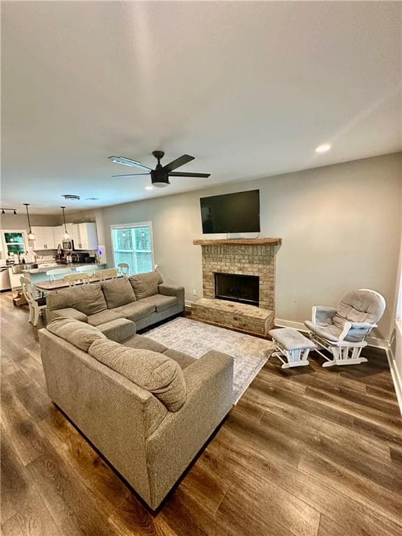 4 bedroom, 3 bathroom, 1,960 sq ft single family residence for sale at 815 Poplar Street, Monticello, GA 31064 — photo 4