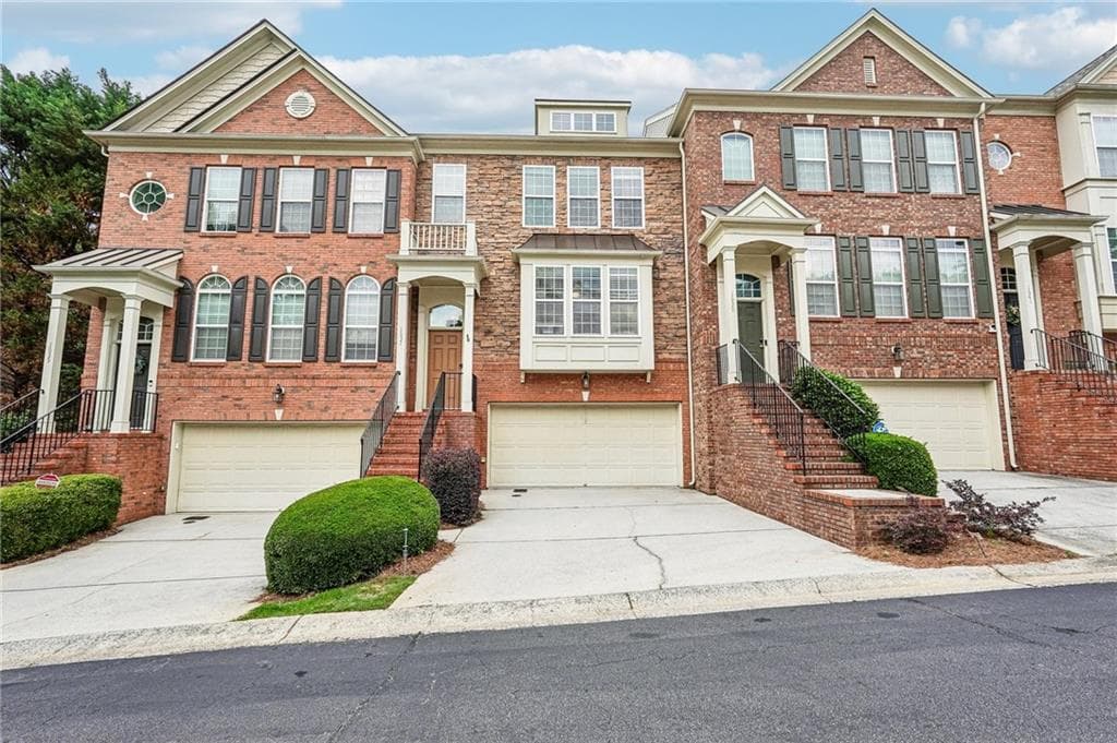 3 bedroom, 4 bathroom, 2,404 sq ft townhouse for sale at 1637 Wehunt Place 13, Smyrna, GA 30082