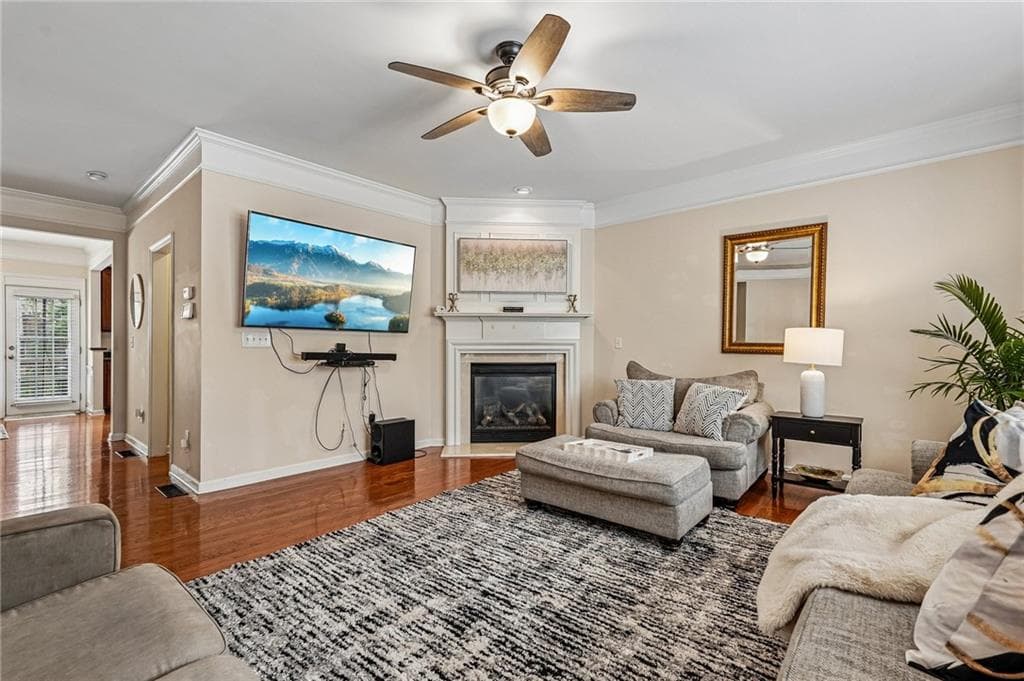 3 bedroom, 4 bathroom, 2,404 sq ft townhouse for sale at 1637 Wehunt Place 13, Smyrna, GA 30082 — photo 4