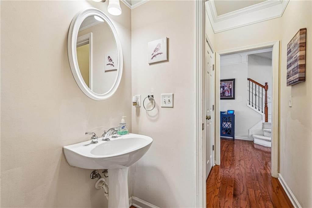 3 bedroom, 4 bathroom, 2,404 sq ft townhouse for sale at 1637 Wehunt Place 13, Smyrna, GA 30082 — photo 9