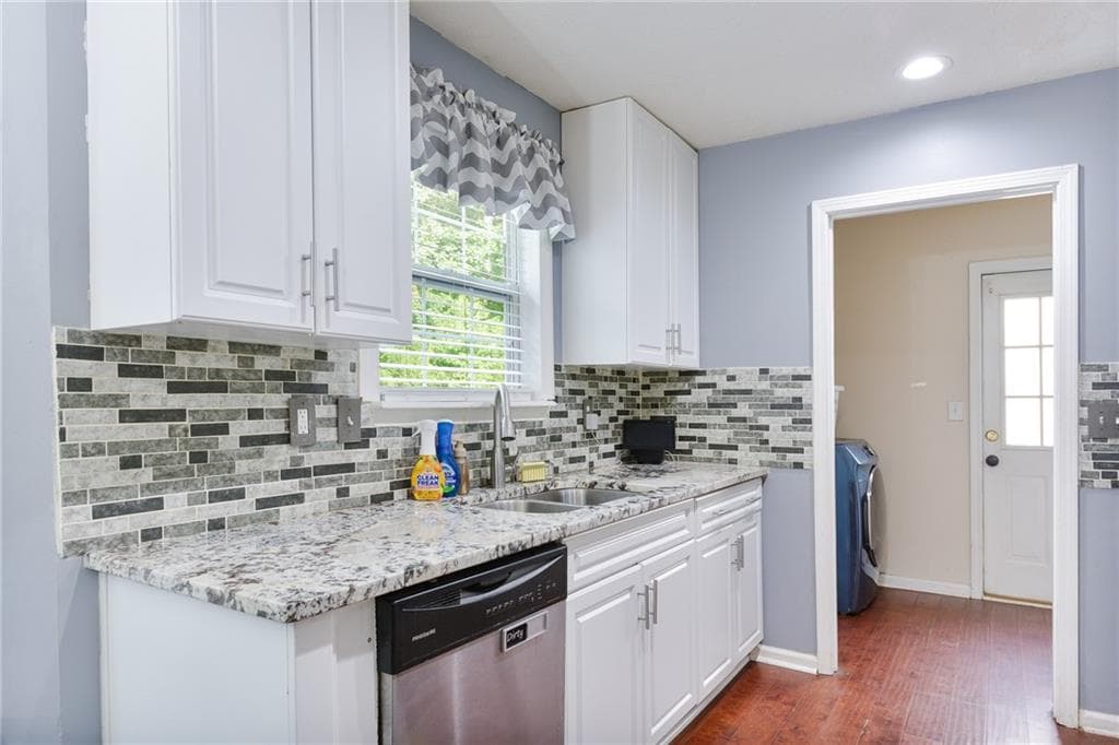 4 bedroom, 3 bathroom, 1,771 sq ft single family residence for sale at 4926 Lake Park Lane, Acworth, GA 30101 — photo 10