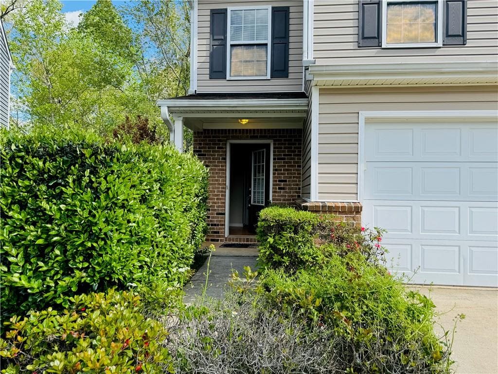 3 bedroom, 3 bathroom, 1,988 sq ft single family residence for rent at 2515 Sheldon Place, Cumming, GA 30040 for $2,000 a month — photo 2
