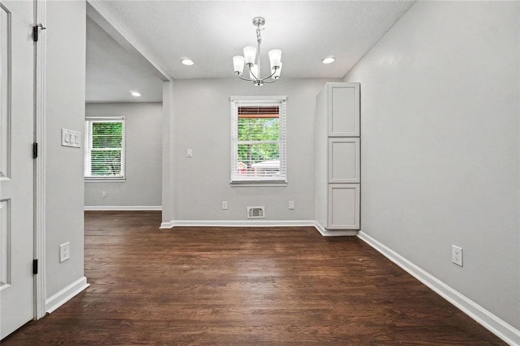 3 bedroom, 2 bathroom, 1,066 sq ft single family residence for sale at 1140 Vonda Lane, Mableton, GA 30126 — photo 8