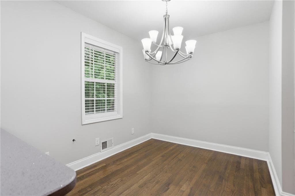 3 bedroom, 3 bathroom, 1,670 sq ft single family residence for sale at 2590 Mcglynn Drive, Decatur, GA 30034 — photo 6