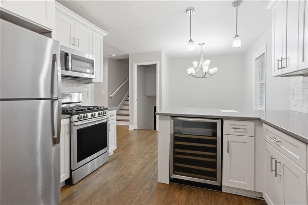 3 bedroom, 3 bathroom, 1,670 sq ft single family residence for sale at 2590 Mcglynn Drive, Decatur, GA 30034 — photo 8
