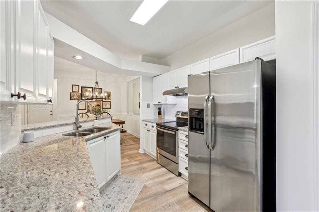 2 bedroom, 2 bathroom, 1,321 sq ft condominium for sale at 436 Pembrooke Circle 436, Alpharetta, GA 30004 — photo 6