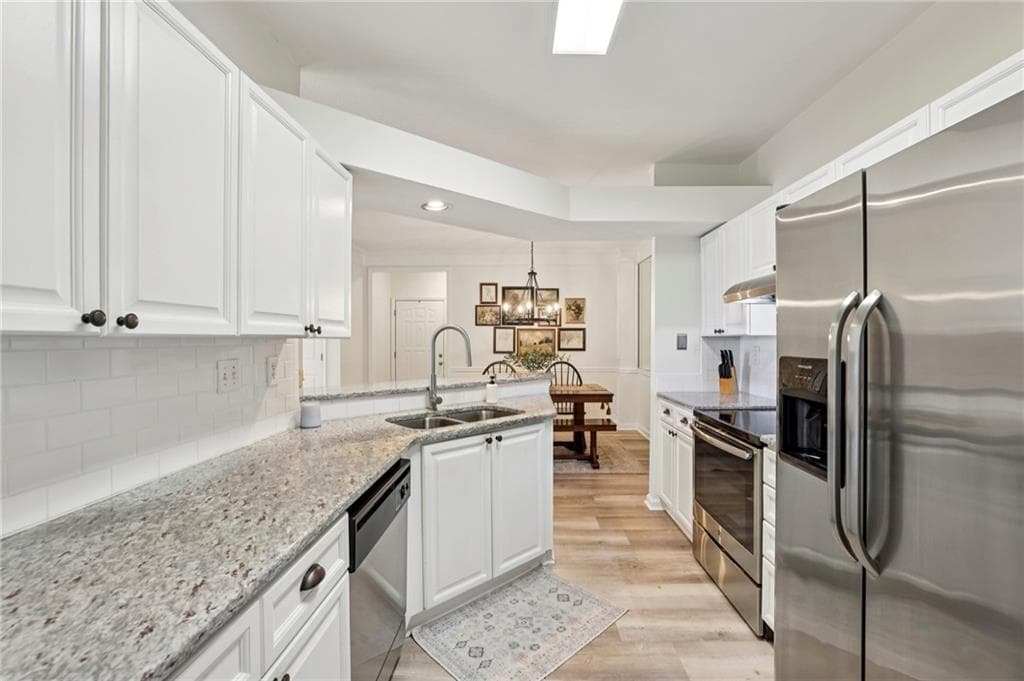 2 bedroom, 2 bathroom, 1,321 sq ft condominium for sale at 436 Pembrooke Circle 436, Alpharetta, GA 30004 — photo 7