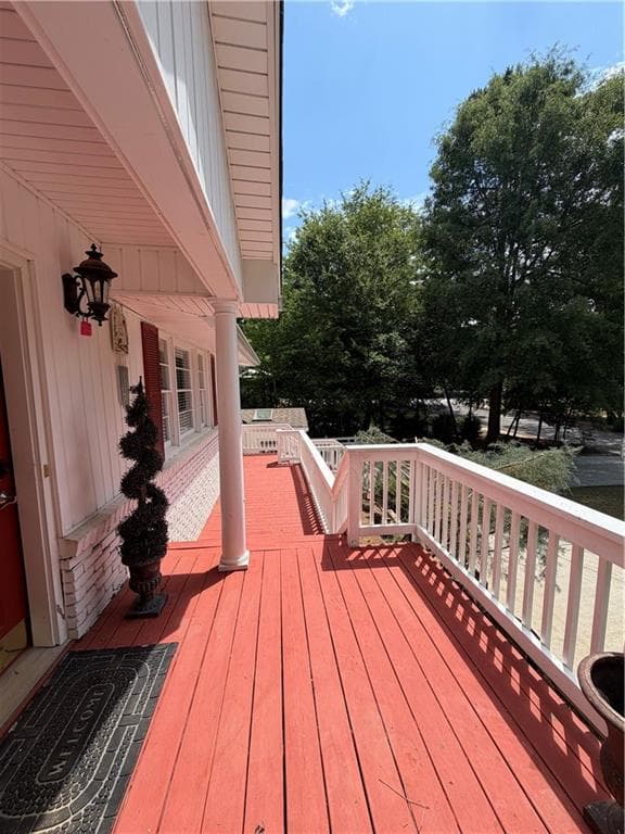 3 bedroom, 3 bathroom, 1,953 sq ft single family residence for rent at 164 Osner Drive, Atlanta, GA 30342 for $3,700 a month — photo 6