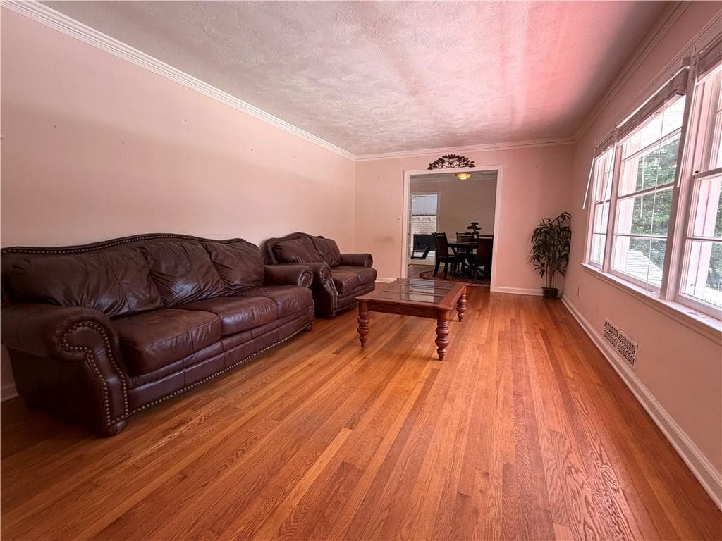 3 bedroom, 3 bathroom, 1,953 sq ft single family residence for rent at 164 Osner Drive, Atlanta, GA 30342 for $3,700 a month — photo 7