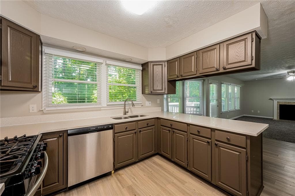 4 bedroom, 3 bathroom, 2,556 sq ft single family residence for rent at 745 Mountain Oaks Parkway, Stone Mountain, GA 30087 for $2,440 a month — photo 7