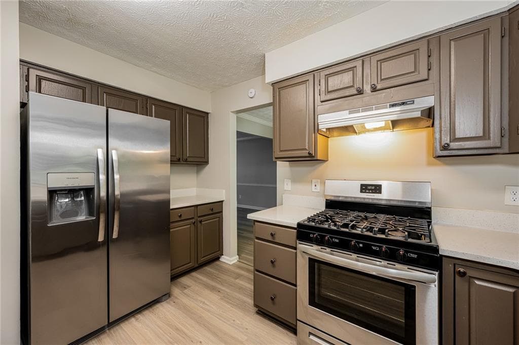 4 bedroom, 3 bathroom, 2,556 sq ft single family residence for rent at 745 Mountain Oaks Parkway, Stone Mountain, GA 30087 for $2,440 a month — photo 8