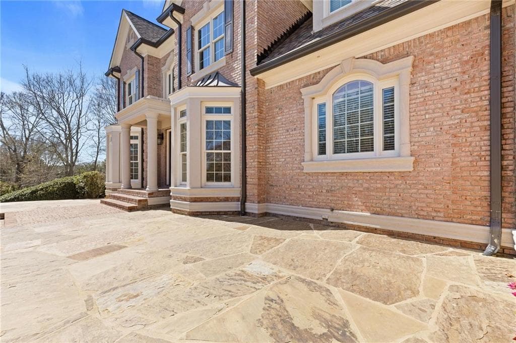 5 bedroom, 7 bathroom, 7,408 sq ft single family residence for rent at 2010 Legends Way, Braselton, GA 30517 for $8,500 a month — photo 5
