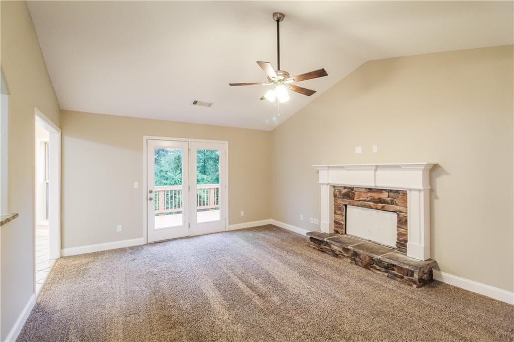 4 bedroom, 3 bathroom, 2,471 sq ft single family residence for rent at 1926 Paynes Point, Winder, GA 30680 for $2,100 a month — photo 4
