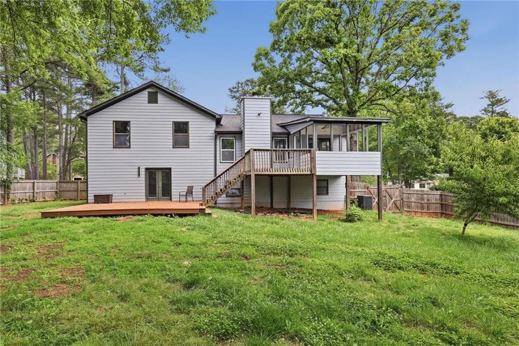 4 bedroom, 3 bathroom, 2,252 sq ft single family residence for sale at 5077 Ravenwood Drive, Marietta, GA 30066 — photo 10
