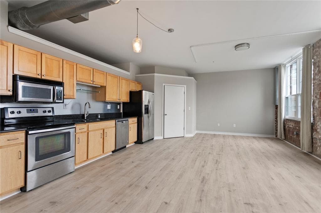 1 bedroom, 1 bathroom, 852 sq ft condominium for sale at 800 Peachtree Street 8514, Atlanta, GA 30308 — photo 7