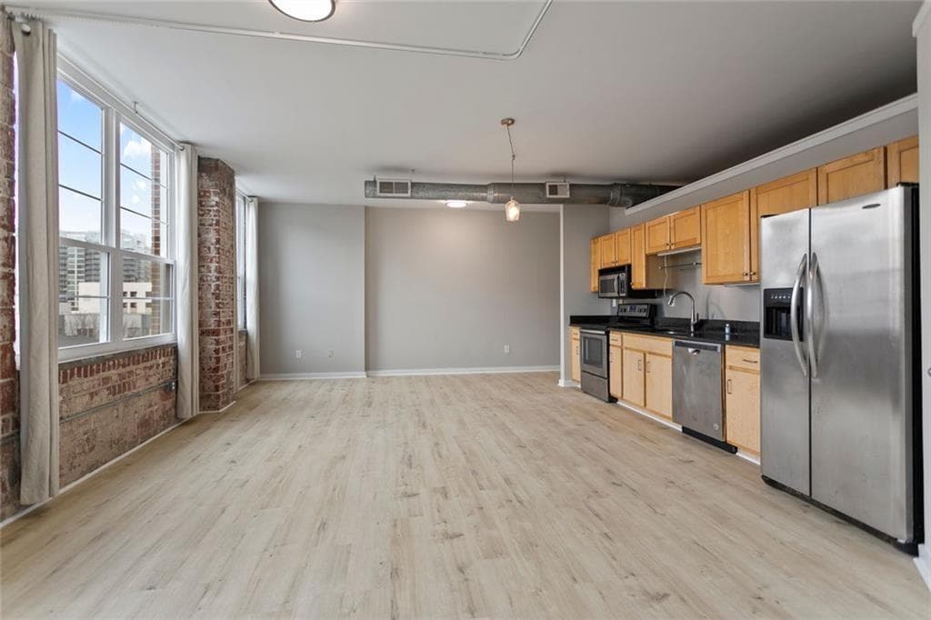 1 bedroom, 1 bathroom, 852 sq ft condominium for sale at 800 Peachtree Street 8514, Atlanta, GA 30308 — photo 9