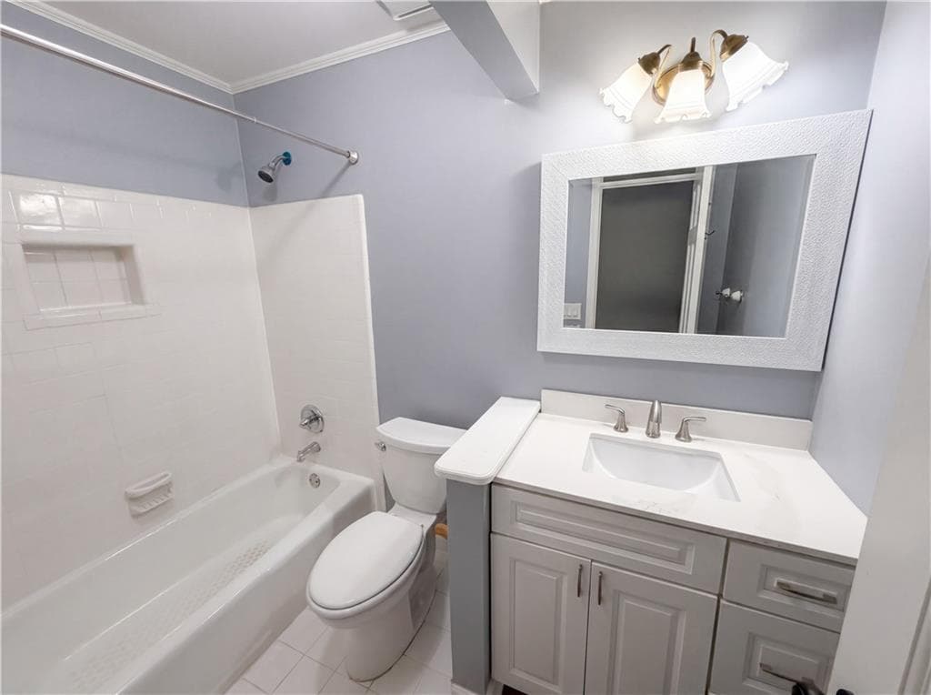 4 bedroom, 3 bathroom, 3,358 sq ft single family residence for sale at 1876 Geyser Trace, Lawrenceville, GA 30044 — photo 6