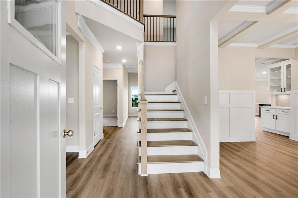 5 bedroom, 4 bathroom, 3,420 sq ft single family residence for sale at 146 Cherokee Rose Lane, Hoschton, GA 30548 — photo 5