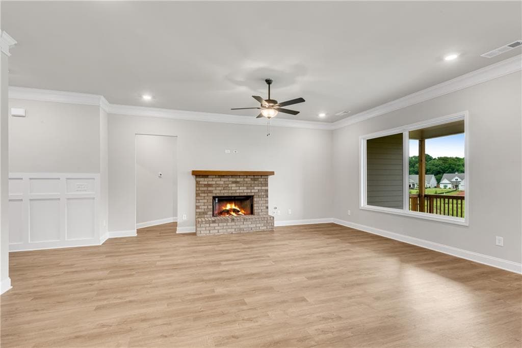 4 bedroom, 3 bathroom, 2,686 sq ft single family residence for sale at 120 Cherokee Rose Lane, Hoschton, GA 30548 — photo 7
