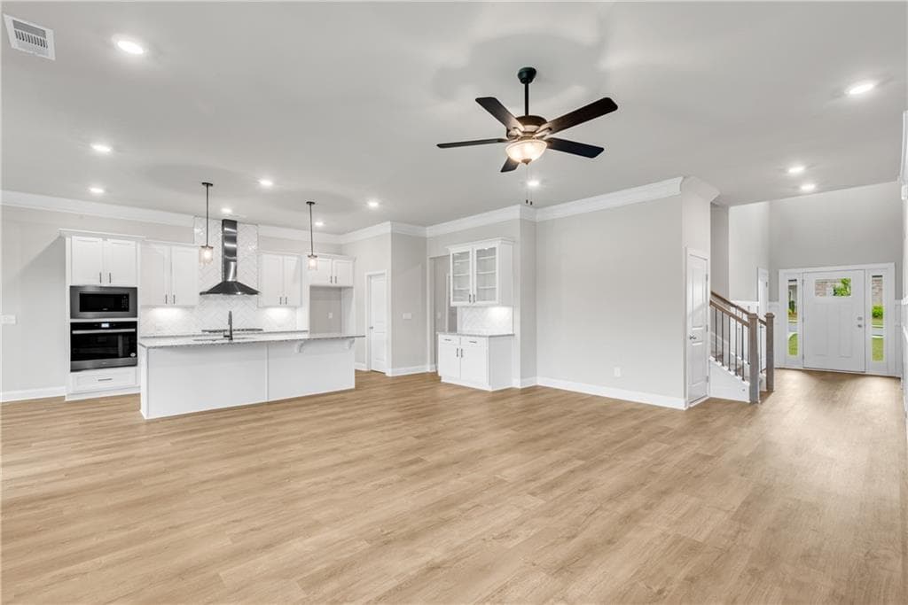 4 bedroom, 3 bathroom, 2,686 sq ft single family residence for sale at 120 Cherokee Rose Lane, Hoschton, GA 30548 — photo 8