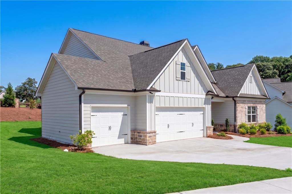 4 bedroom, 3 bathroom, 2,686 sq ft single family residence for sale at 111 Cherokee Rose Lane, Hoschton, GA 30548 — photo 3