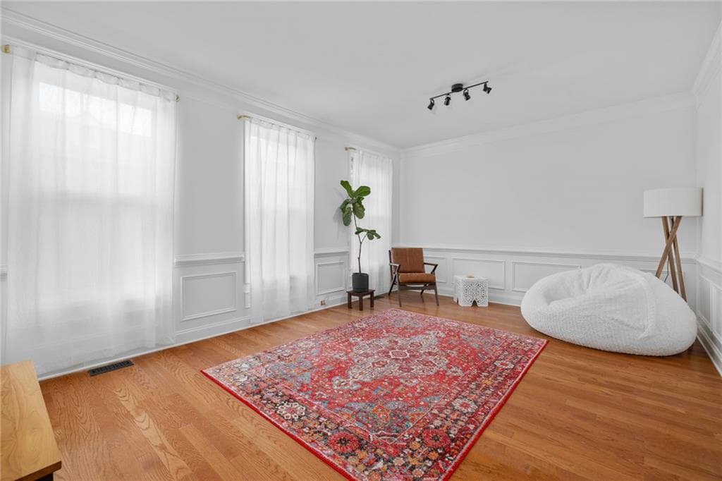 4 bedroom, 4 bathroom, 2,624 sq ft townhouse for sale at 9009 Woodland Trail, Alpharetta, GA 30009 — photo 5