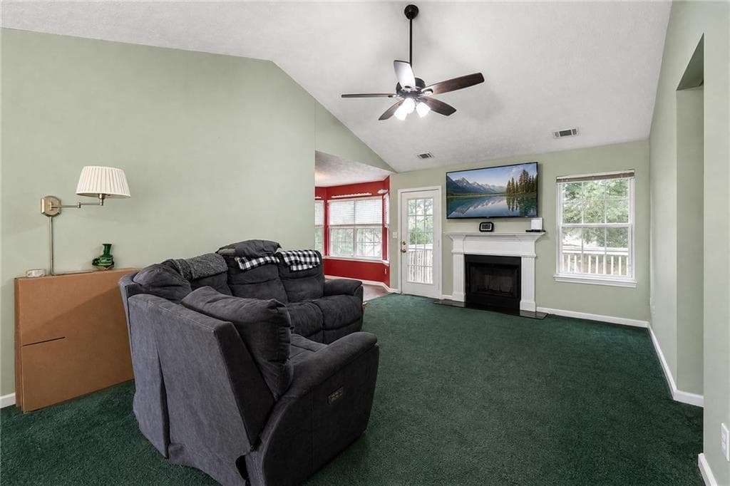4 bedroom, 3 bathroom, 2,242 sq ft single family residence under contract at 912 Kendall Park Drive, Winder, GA 30680 — photo 7
