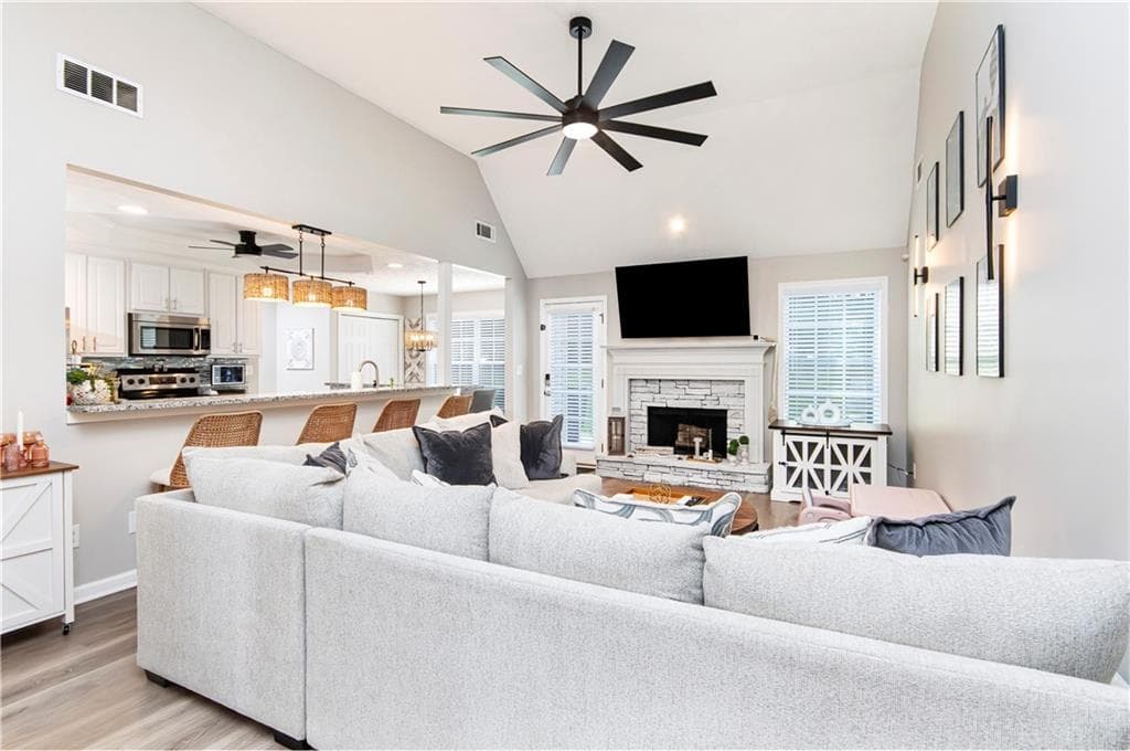 3 bedroom, 2 bathroom, 1,905 sq ft single family residence under contract at 30 Carmel Drive, Covington, GA 30016 — photo 8