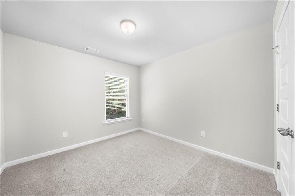 4 bedroom, 3 bathroom, 1,832 sq ft single family residence for sale at 300 Harrison Drive, Calhoun, GA 30701 — photo 8