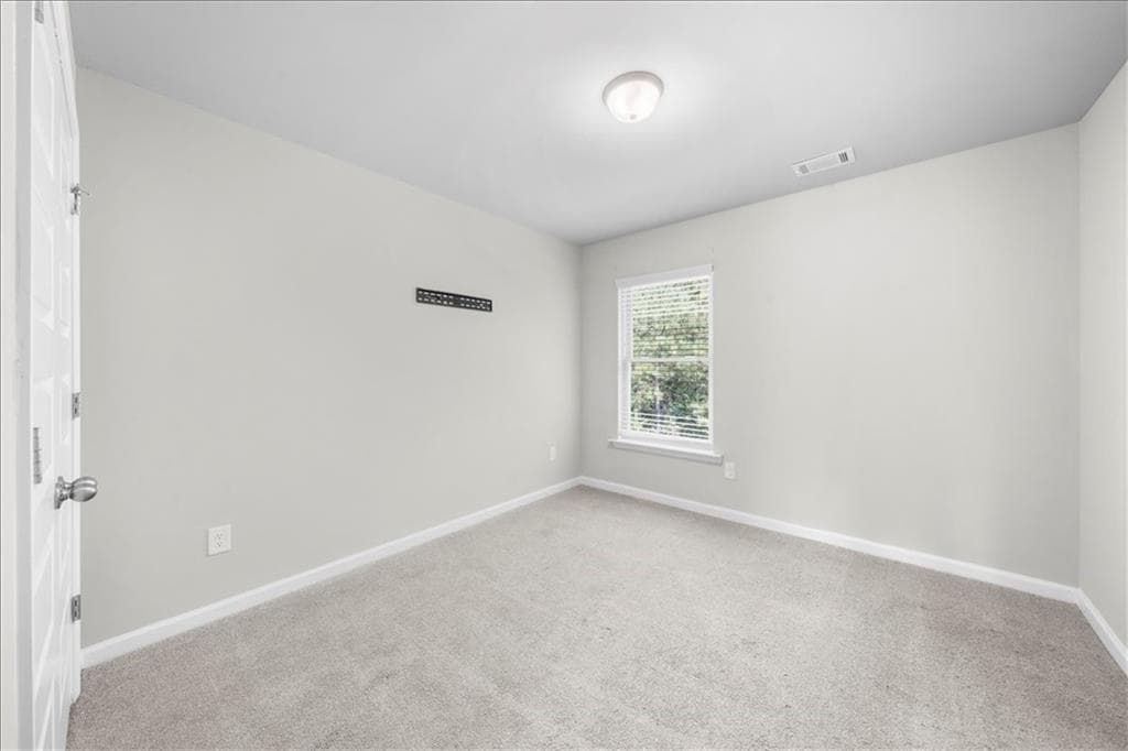 4 bedroom, 3 bathroom, 1,832 sq ft single family residence for sale at 300 Harrison Drive, Calhoun, GA 30701 — photo 9