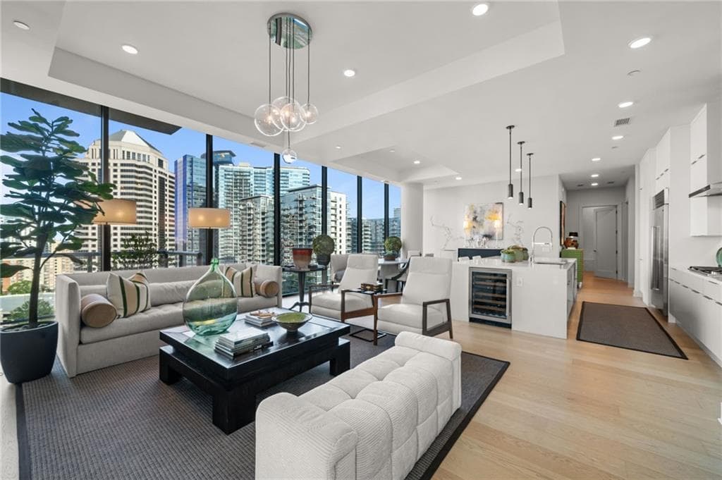 3 bedroom, 3 bathroom, 2,071 sq ft condominium for sale at 40 12th Street 1603, Atlanta, GA 30309 — photo 5