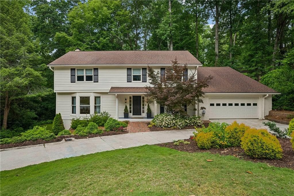6 bedroom, 6 bathroom, 4,519 sq ft single family residence sold at 4860 Longchamps Drive, Atlanta, GA 30319