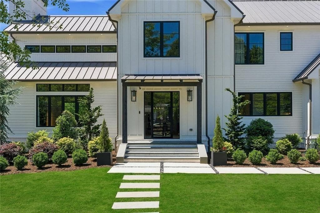 4 bedroom, 5 bathroom, 5,043 sq ft single family residence for sale at 11860 Chaffin Road, Roswell, GA 30075 — photo 6
