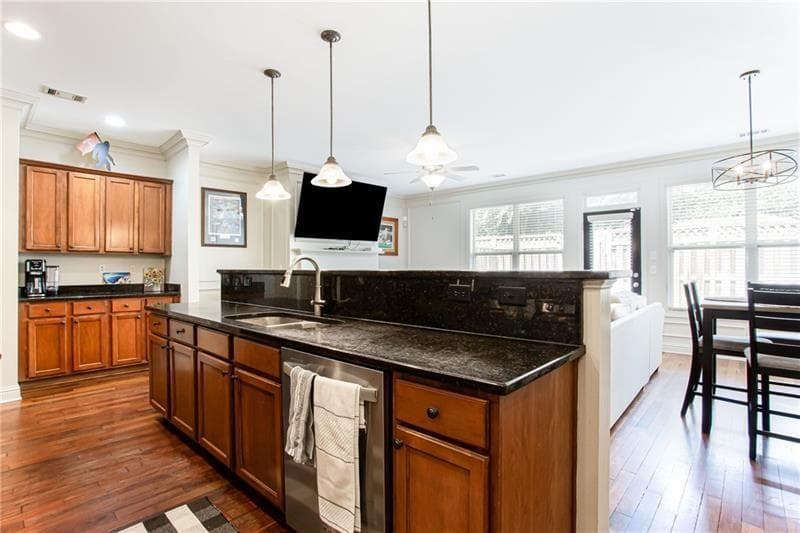 2 bedroom, 3 bathroom, 1,879 sq ft townhouse for sale at 3620 Wind River Court, Tucker, GA 30084 — photo 7