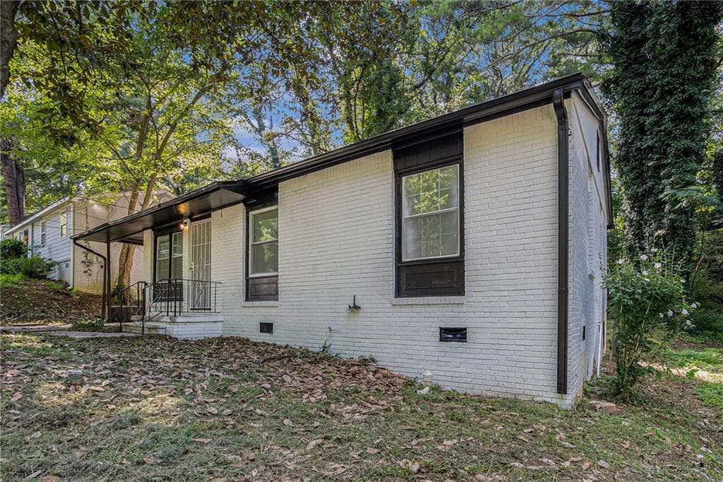 3 bedroom, 1 bathroom, 875 sq ft single family residence for sale at 836 Bolton Road, Atlanta, GA 30331 — photo 3