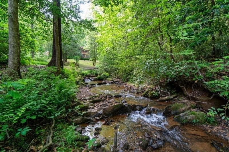 4 bedroom, 4 bathroom, 2,848 sq ft single family residence for sale at 200 Bahn Innsbruck, Helen, GA 30545 — photo 6