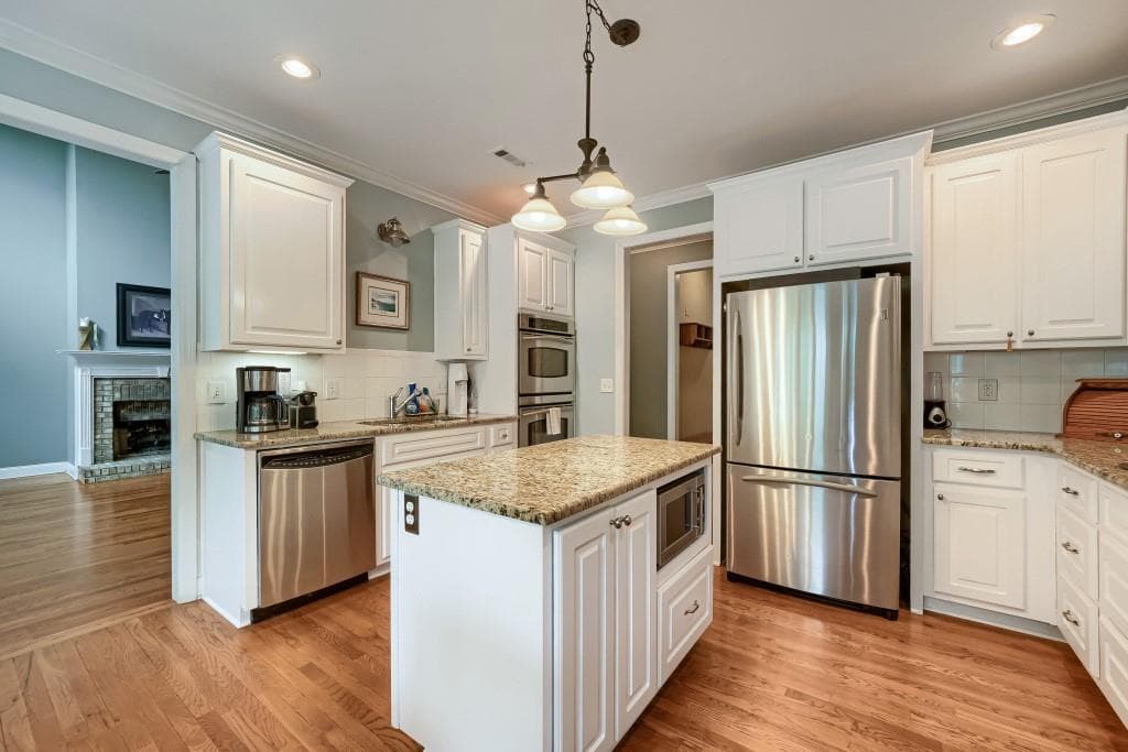 4 bedroom, 4 bathroom, 2,923 sq ft single family residence for sale at 1561 Aiken Chafin Lane, Mcdonough, GA 30252 — photo 6