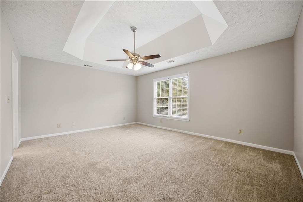 4 bedroom, 3 bathroom, 2,512 sq ft single family residence for sale at 11195 Surrey Park Trail, Duluth, GA 30097 — photo 8