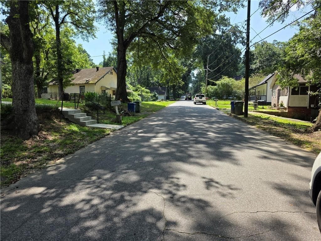 3 bedroom, 1 bathroom single family residence for sale at 892 Ridge Avenue, Atlanta, GA 30318 — photo 5