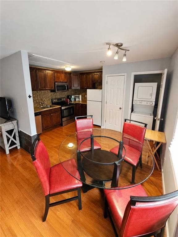 1 bedroom, 1 bathroom, 664 sq ft condominium under contract at 5375 Roswell Road A3, Atlanta, GA 30342 — photo 3