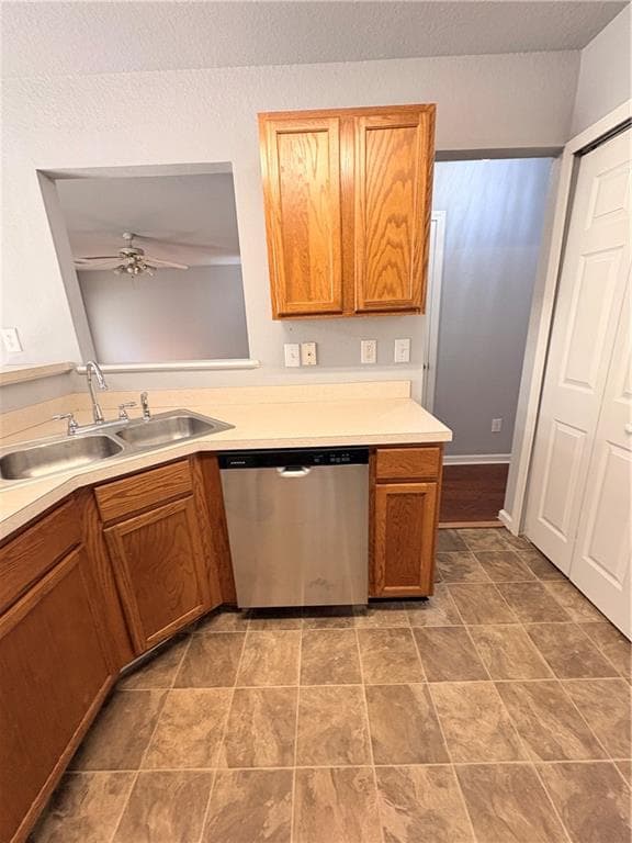 4 bedroom, 3 bathroom, 2,463 sq ft single family residence under contract at 10221 Deep Creek Place, Union City, GA 30291 — photo 5