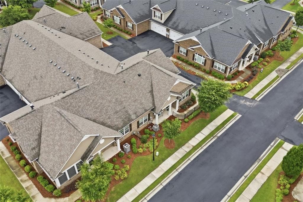 2 bedroom, 2 bathroom, 1,811 sq ft condominium for sale at 3328 Tree Ridge Court, Buford, GA 30519 — photo 4