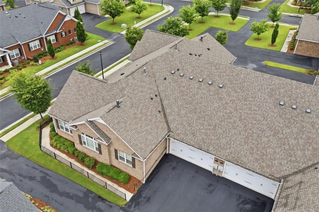 2 bedroom, 2 bathroom, 1,811 sq ft condominium for sale at 3328 Tree Ridge Court, Buford, GA 30519 — photo 7