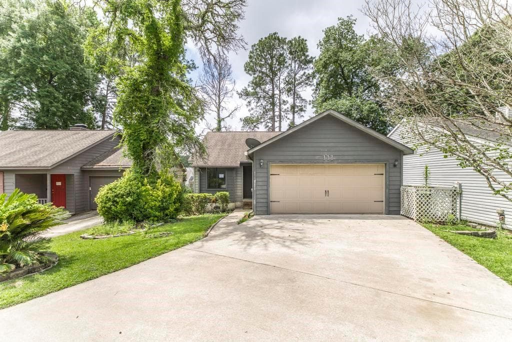 111 Ridge Pointe Court, Warner Robins, GA 31088 — most recent listing photo