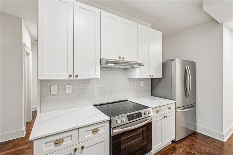 3 bedroom, 2 bathroom, 1,472 sq ft single family residence under contract at 829 Rose Circle, Atlanta, GA 30310 — photo 10